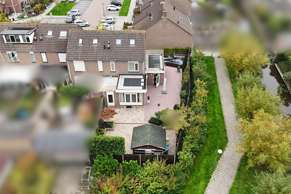 Foto - Verkocht onder voorbehoud: Ruimte, comfort en een heerlijke tuin! Welkom aan ’t Magesijn 76 in Klundert!
